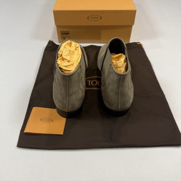 Tod’s SUEDE CHELSEA BOOTS Size 7.5UK/9US New In Box MSRP $1,095 main image 8
